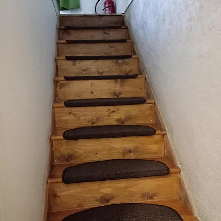 Private And Bathroom In A Stay, Own Floor, Mins Walk To Ctr Homestay