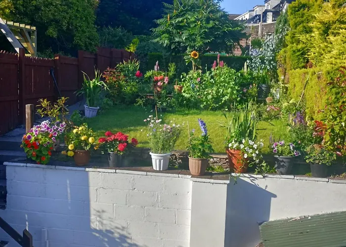 Comfy Bedroom And Private Bathroom On The Floor Of A -10 Mins Walk To The Center - Off Street Parking Cork